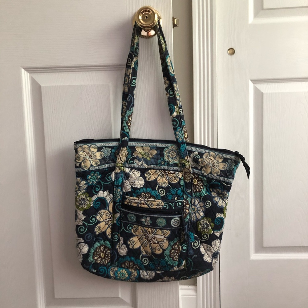 Vera Bradley blue floral tote